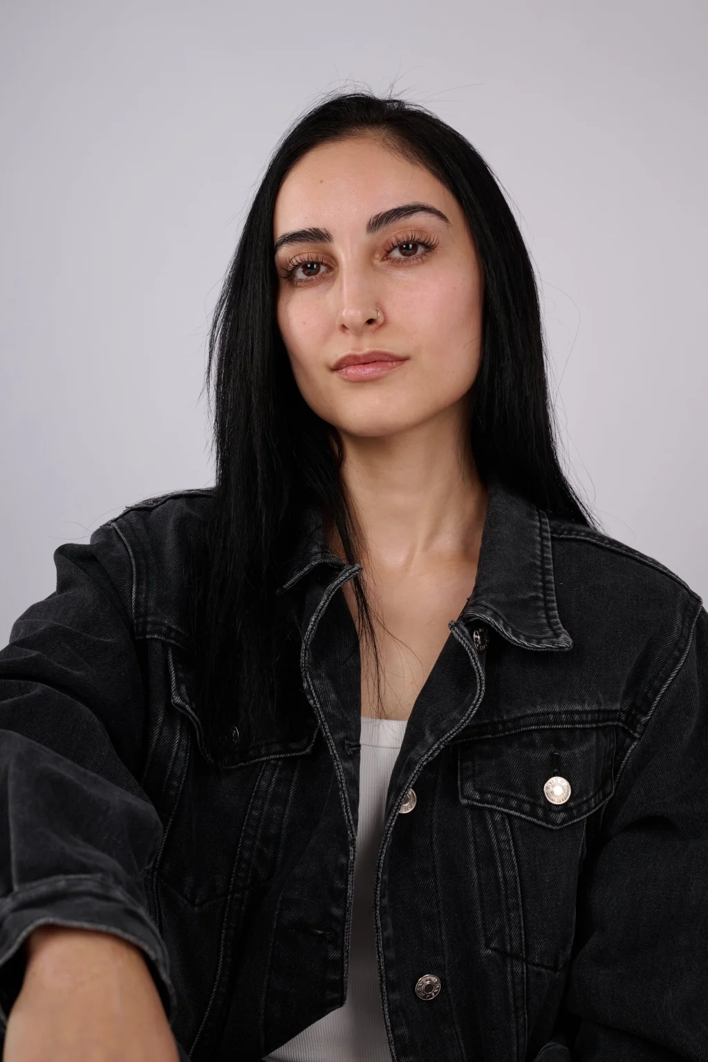 Ann Avital portrait